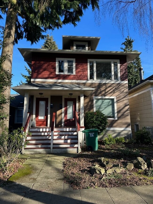 Building Photo - Fall In Love With Your Next Home! 2x1 in a Historic Queen Anne Home!