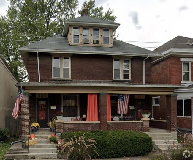 Building Photo - 247 S Monroe Ave Rental
