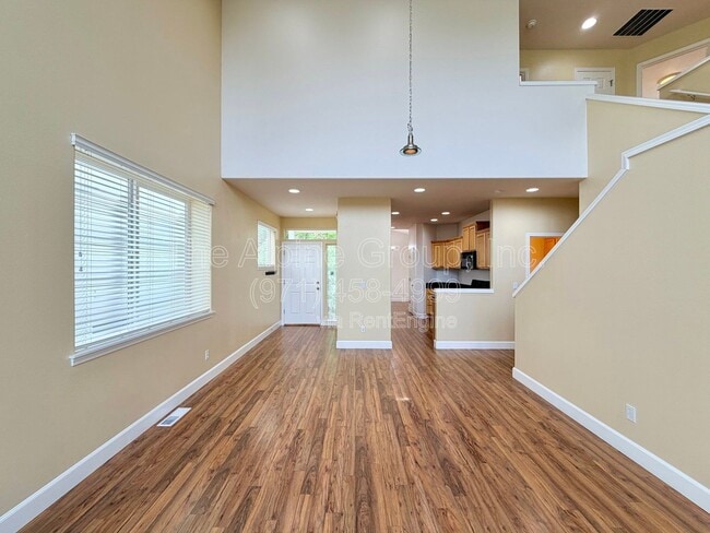13760 SW Mapleview Ln