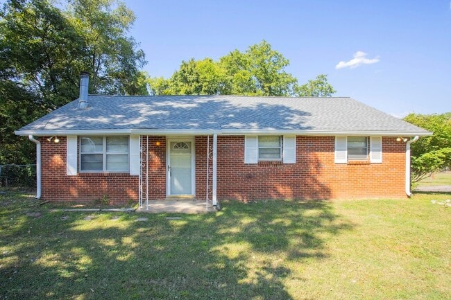 Building Photo - 304 Sunset Trail Rental