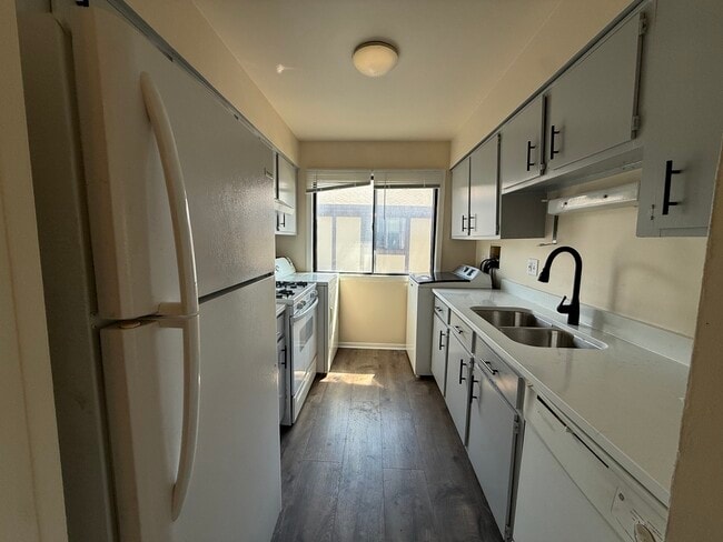 6258 Gold Cir