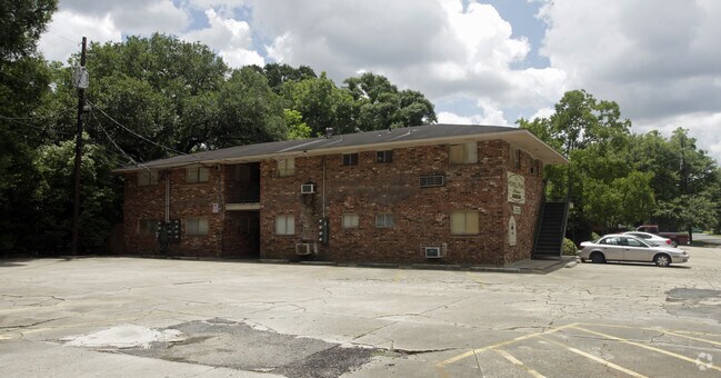 Photo - Howell Place Apartments