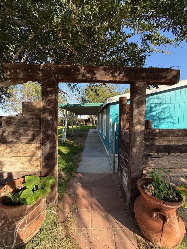 Photo - Counties Property on an Acre for Rent!