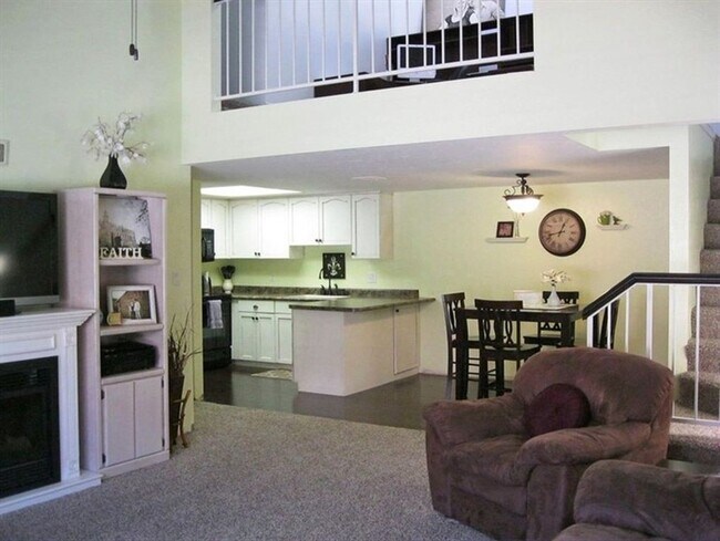 Photo - Beautiful Downtown Home!