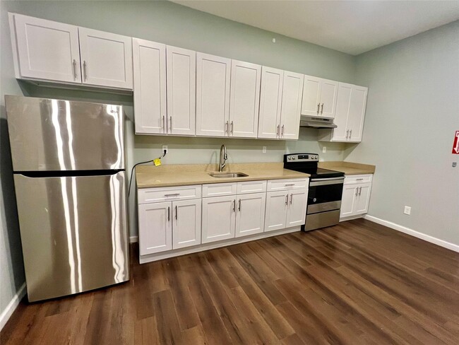 Photo - 59-61-61 North St Apartment Unit 3A