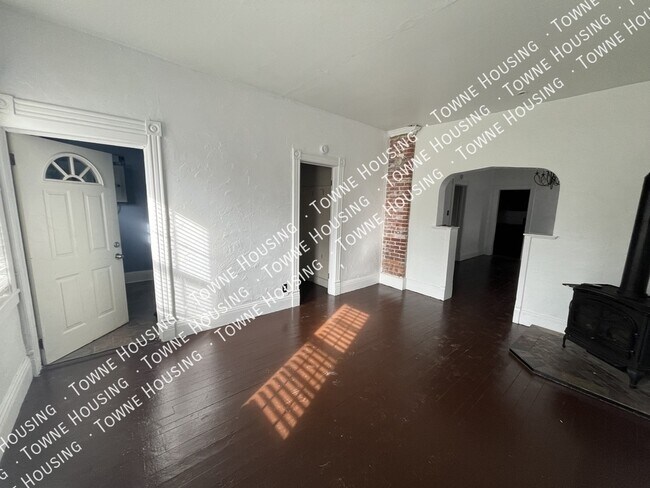 Photo - 268 Miami St Unidad 1