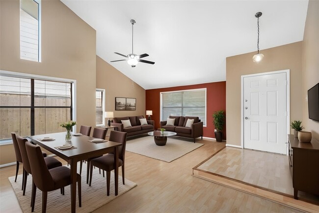 Photo - 2315 Woodstream Blvd
