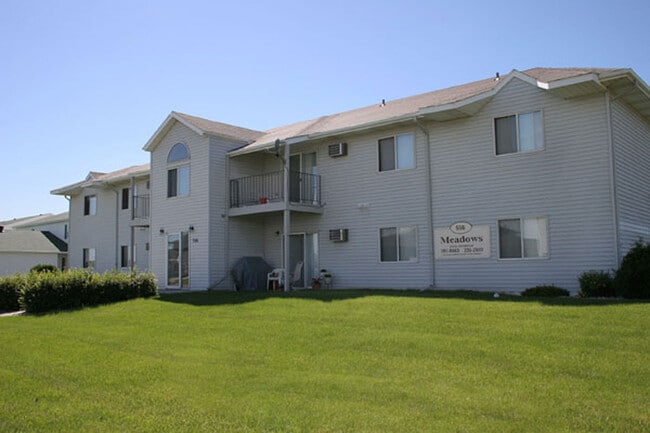 Building Photo - Meadows Rental