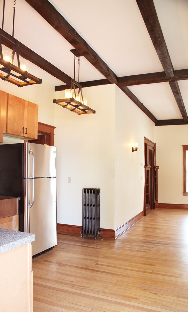 Photo - 411 Colchester Ave Unidad APT A