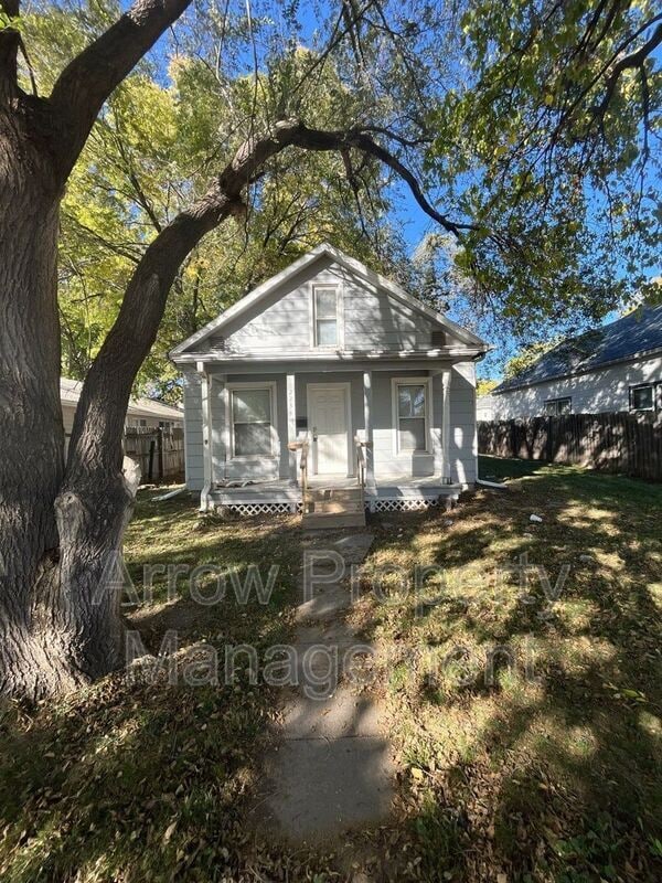 Building Photo - 2234 Dudley St Rental