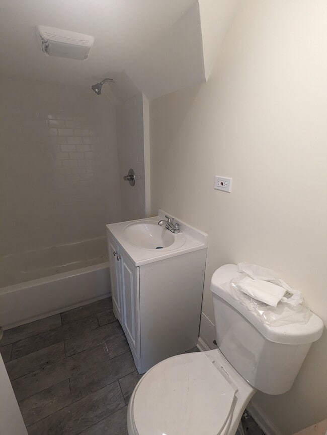 Photo - 7042 S Kimbark Ave Unit 3