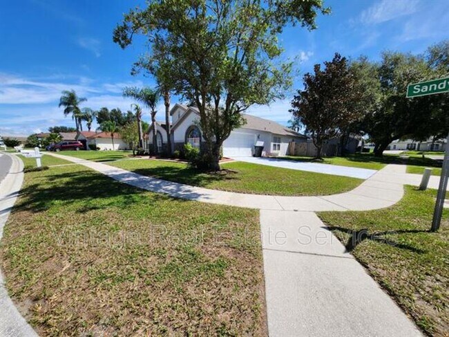 Photo - 819 Sandy Trail Pl