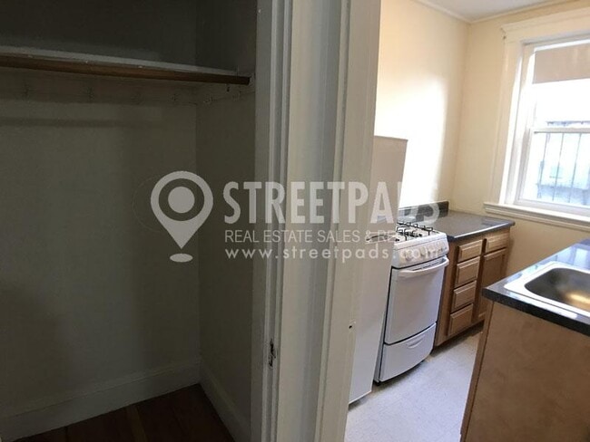 Photo - 1 bedroom in Boston MA 02215
