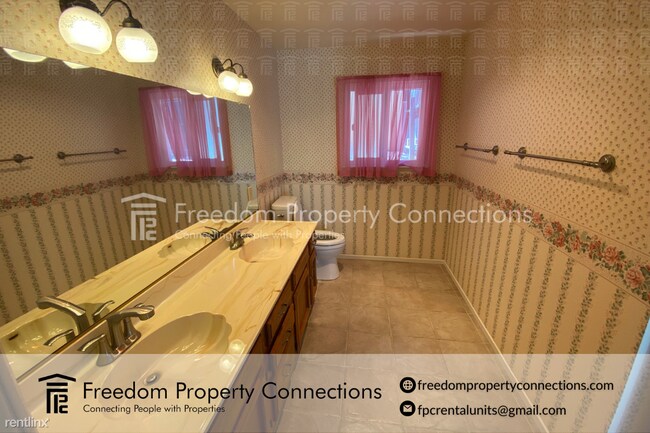 Photo - Studio, 1 bath Triplex - 1128 Via Pavion B...
