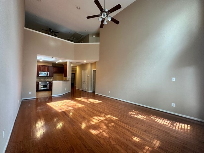 Photo - 1122 Glenwood Canyon Ln