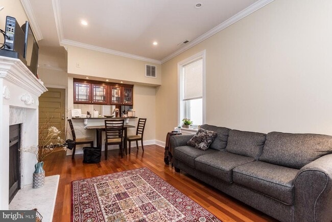 Photo - 1712 Wallace St Unit 202