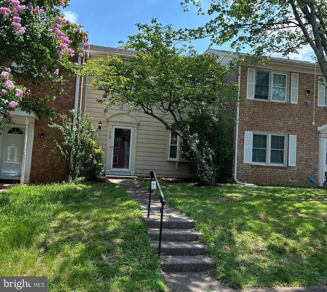 Photo - 4158 Hamlin Ct Townhome