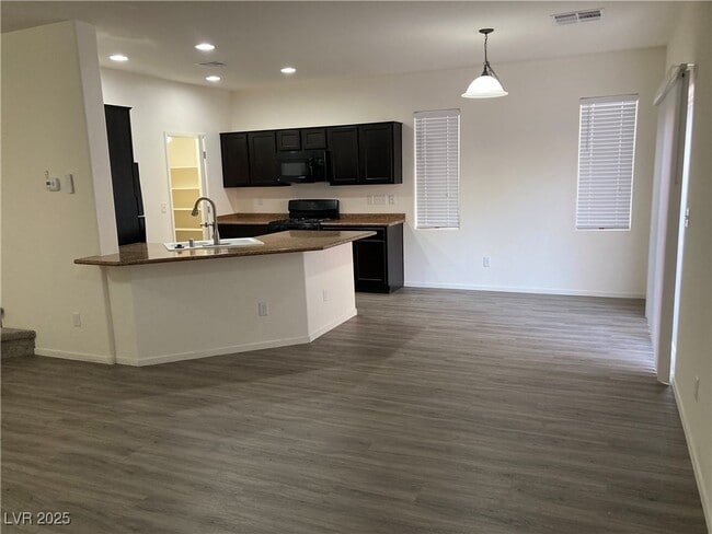 Building Photo - 9512 Knopfler Ln