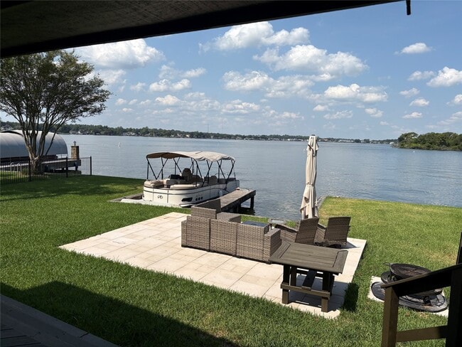 Building Photo - 13014 Wood Harbour Dr