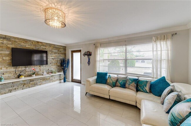 Photo - 751 Pine Cone Ln