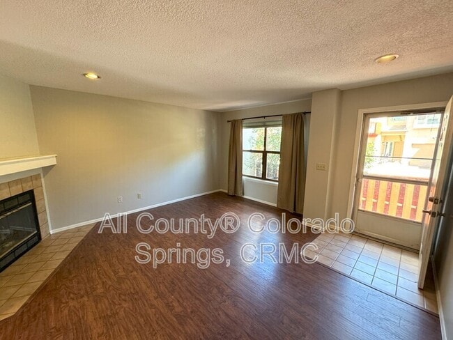 Photo - 2027 Bristlecone Dr