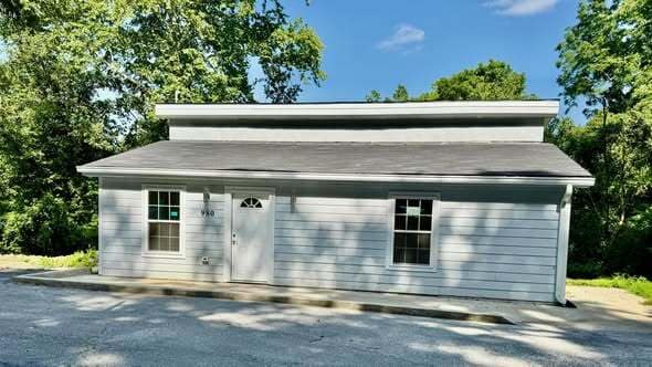 Building Photo - 980 Old Lawrenceburg Rd Unit 1 to 2 Bedroom House