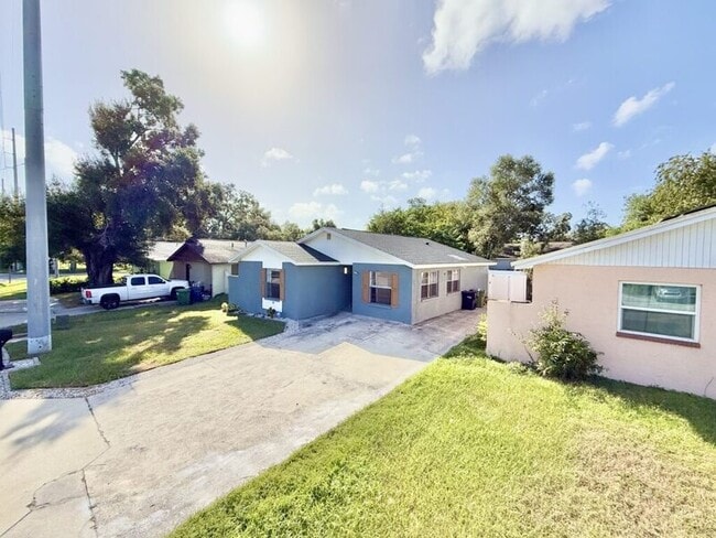 Photo - 2917 E Yukon St