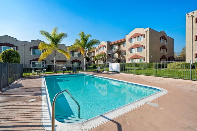 Building Photo - Azusa Gardens Apartments