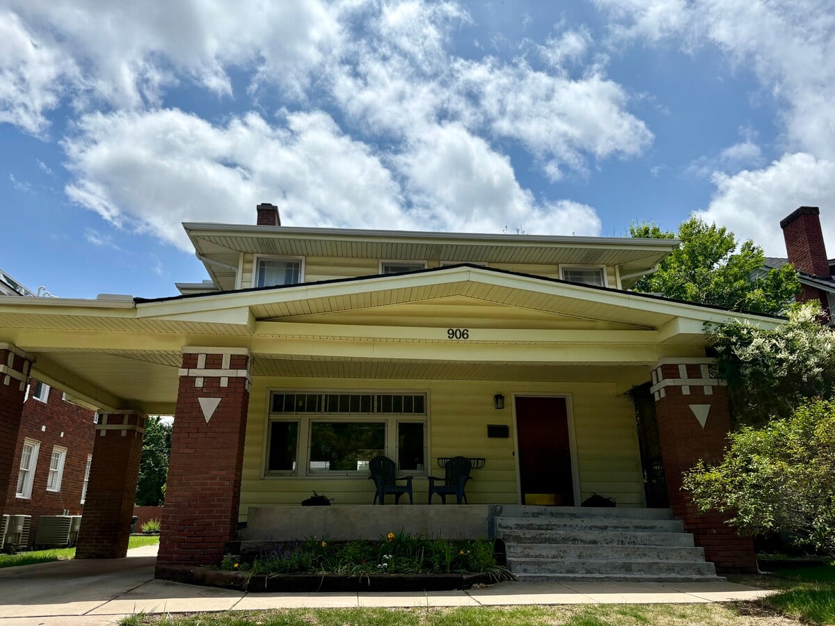 Photo - 906 NW 21st St House