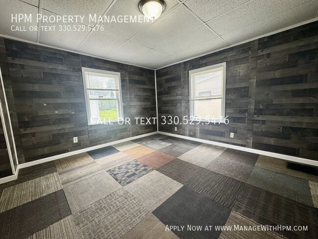 Photo - 202 Smith Ave SW