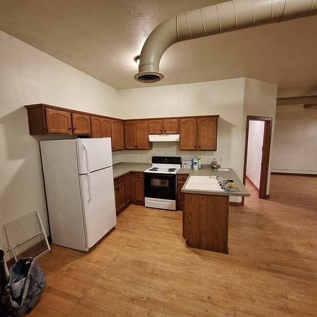 Building Photo - 107 W North Water St Unit 107 D Rental