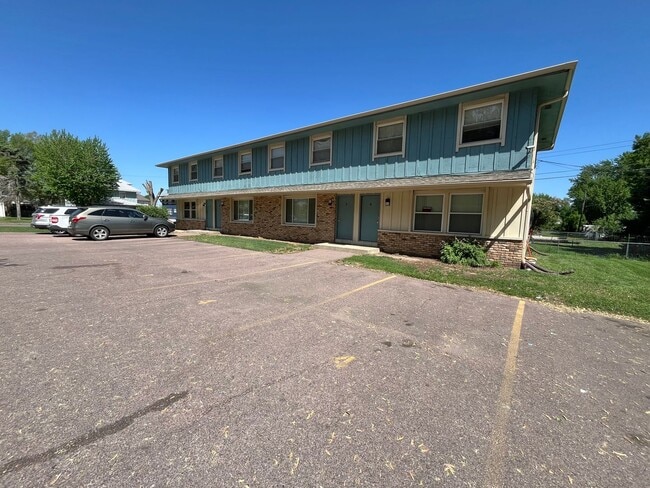 Building Photo - 3804 S Hawthorne Ave Unit #1