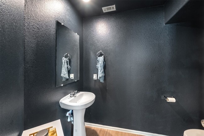 Photo - 18734 Clearwater Brk Dr