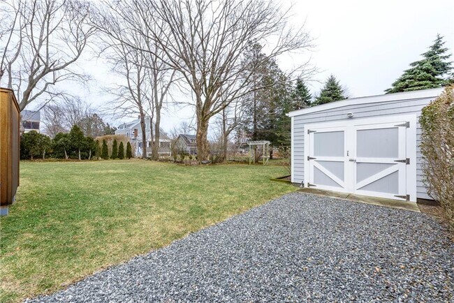 59 Mt Hope Ave