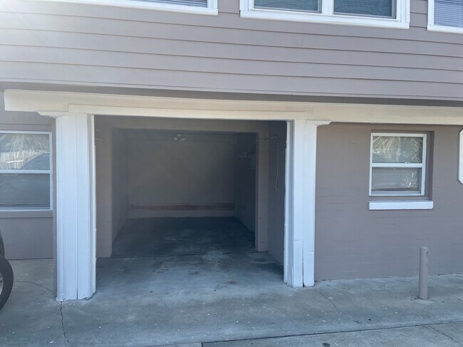 14 S Summerlin Ave