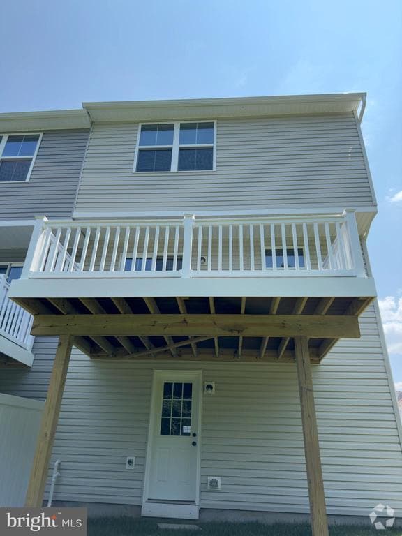 Building Photo - 221 Hamilton Ln. Rental
