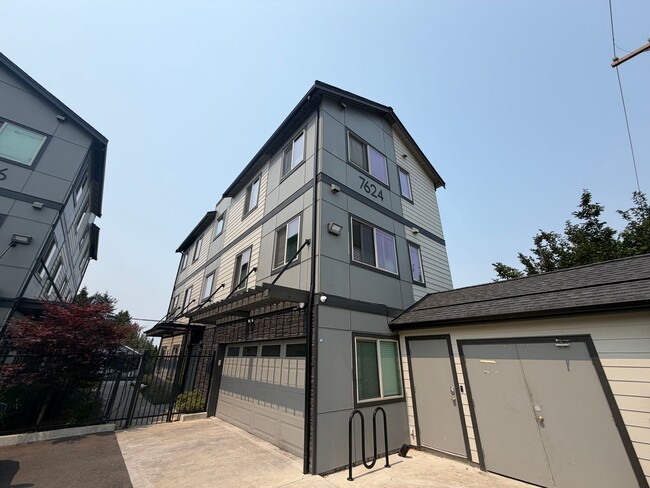 TAC T 7624 Pacific Ave (cot)