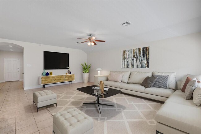 Photo - 3021 Angelina Ct