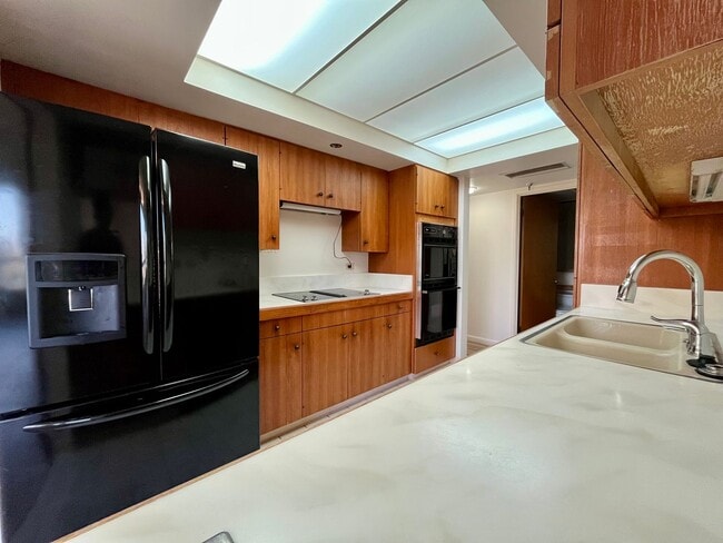 Photo - Punchbowl- Continental Plaza: Large 2BR, 2... Unit 501