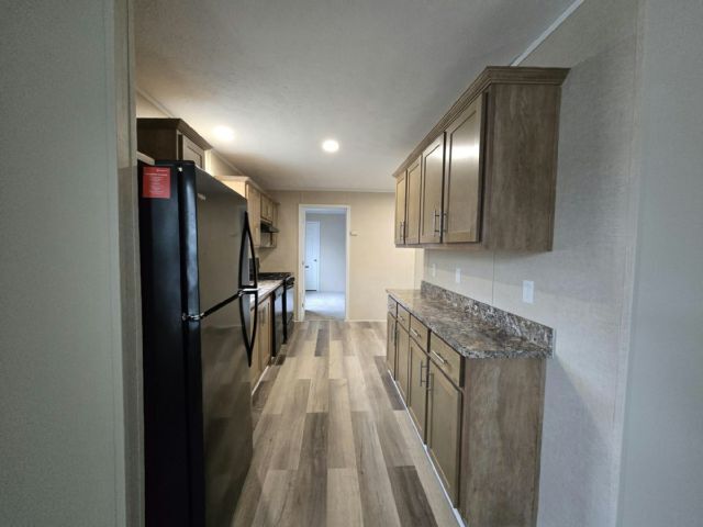 Photo - 325 Brutus Dr