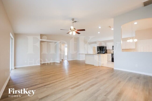 Photo - 1721 SW 44th St