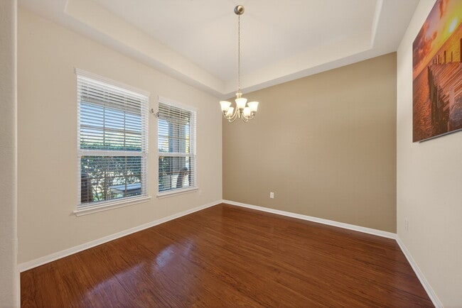 Photo - 147 Brook View