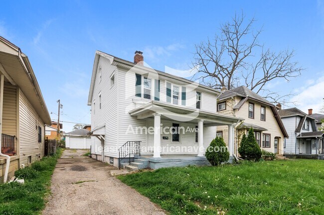 Photo - 2016 Elsmere Ave