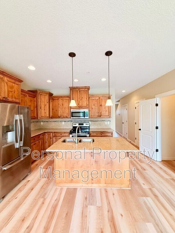 Building Photo - 219 N 33rd Ct