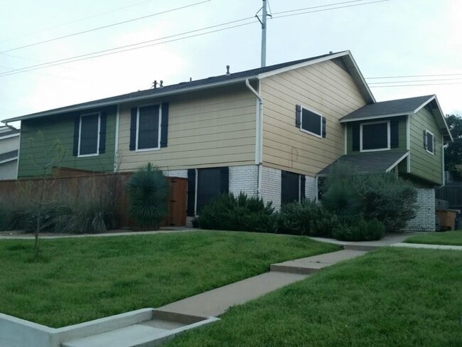 Photo - 7204 Creekside Dr