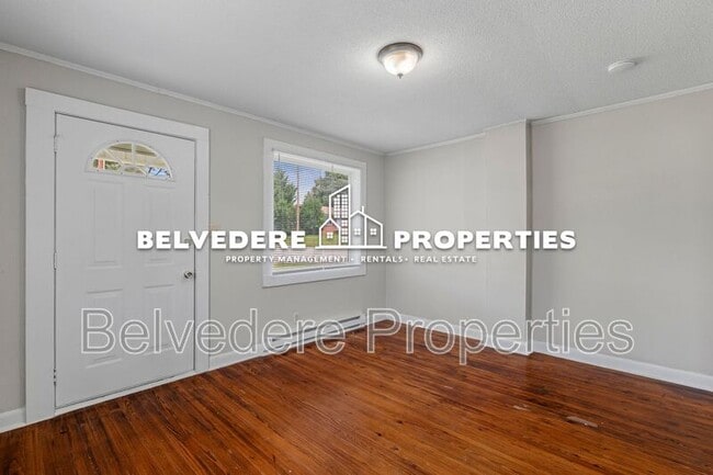 Photo - 114 Charles Ave