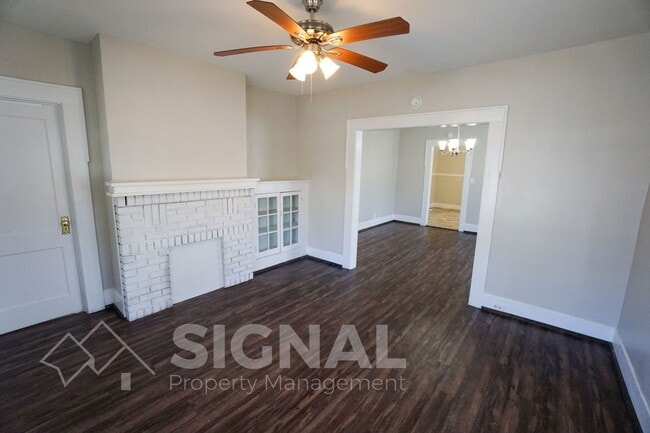 Photo - 1785 Steiner Ave SW