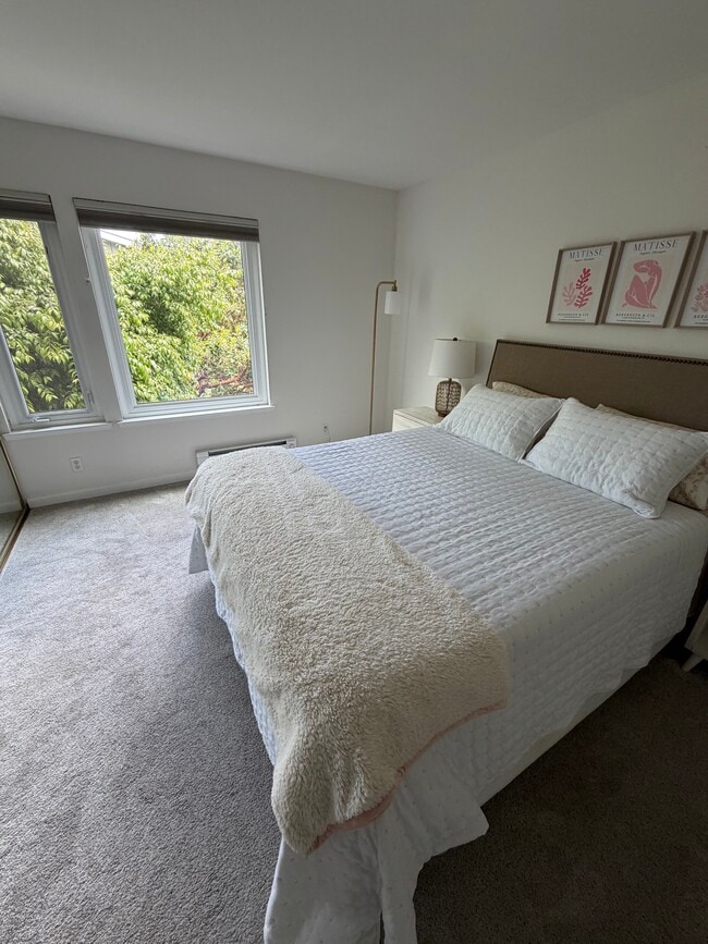 Bedroom - 828 N El Camino Real Unit 8