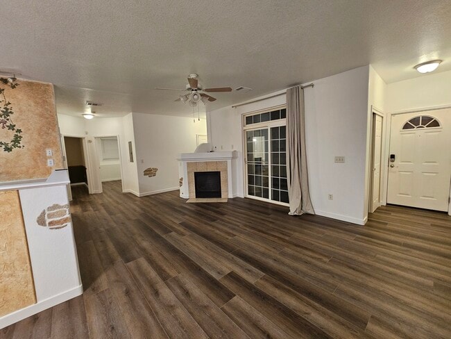 Newly renovated 2-Bed/2-Bath - 3282 E 103rd Dr Unit apt. 1603