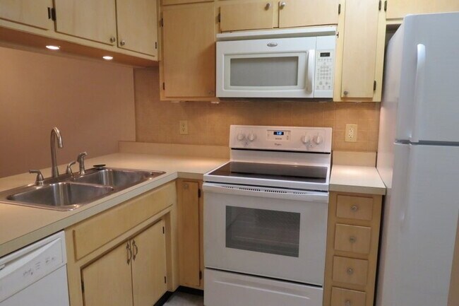 Photo - 2BR/2BA Townhome
